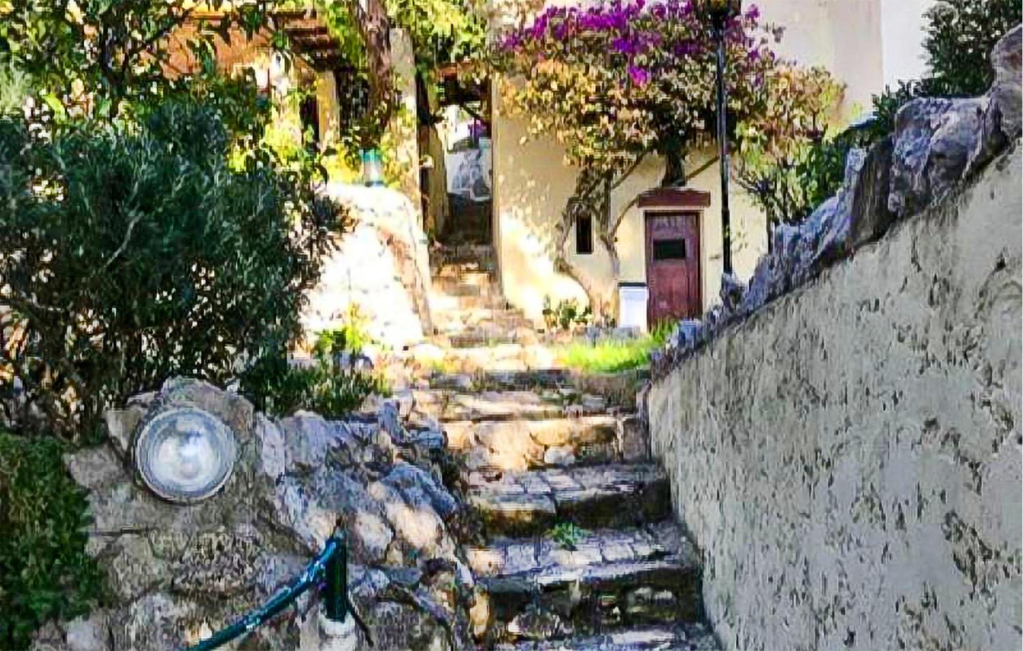 1 Bedroom Lovely Home In Menton Luaran gambar